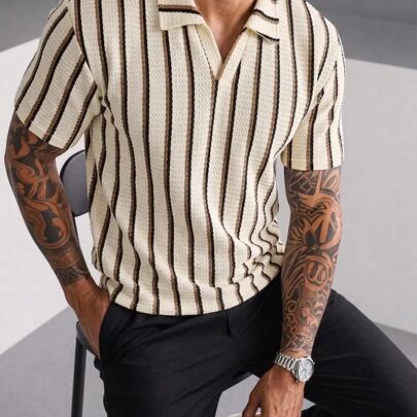 SLATEMANN Men's Black And White Striped Knit Polo Shirt